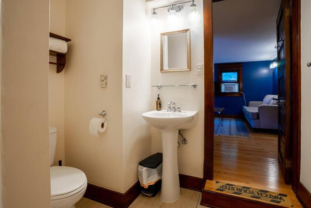 Charming 1Bd Suite In Capitol Hill - Foxglove Inn Seattle Exteriör bild